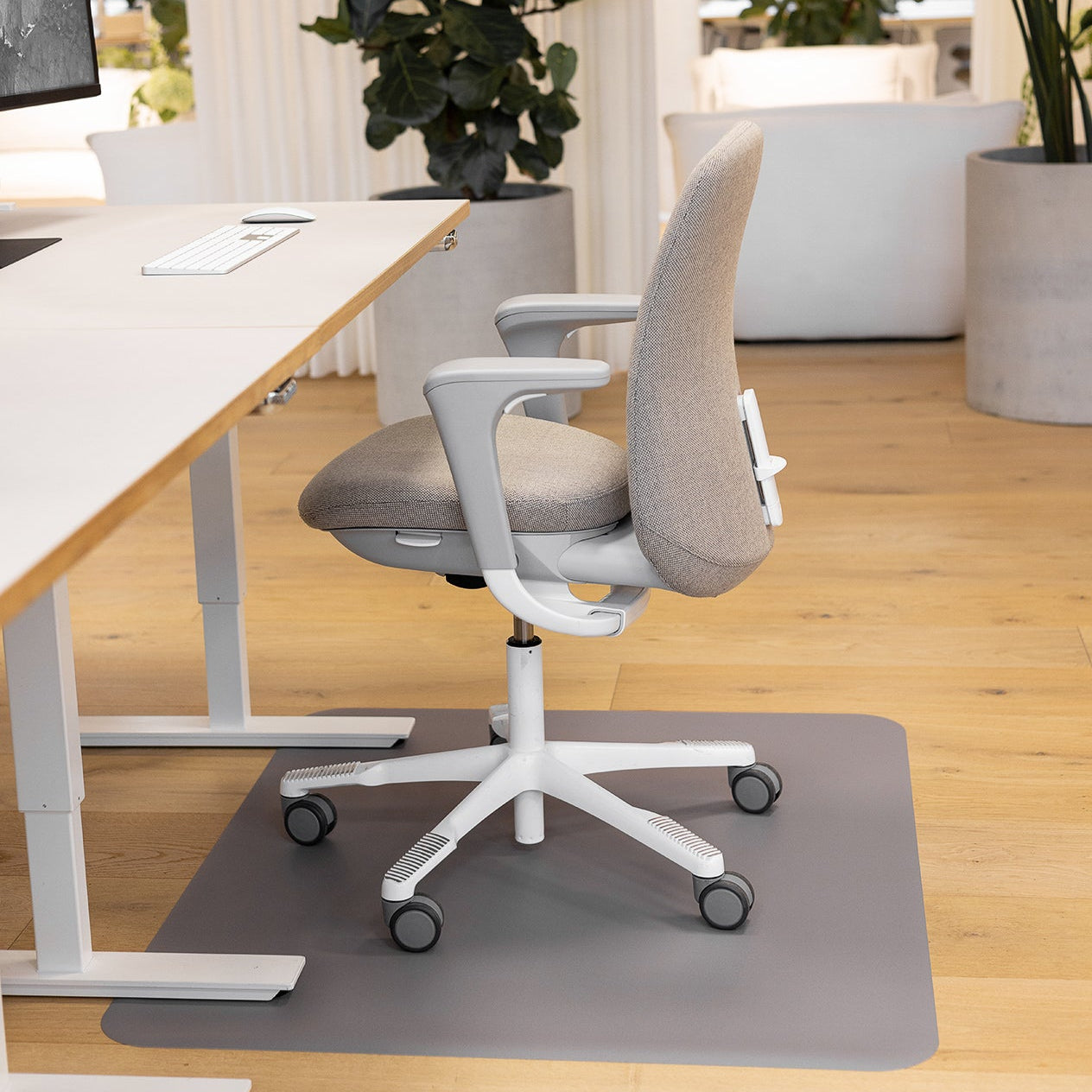 Stoleunderlag til kontorstol - Steel Grey